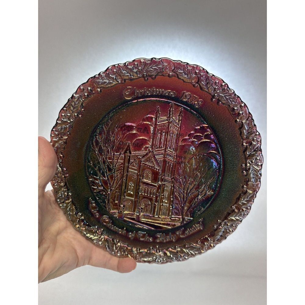 Fenton Iridescent Carnival Glass 1978 Christmas in America Holy Trinity 8" Plate